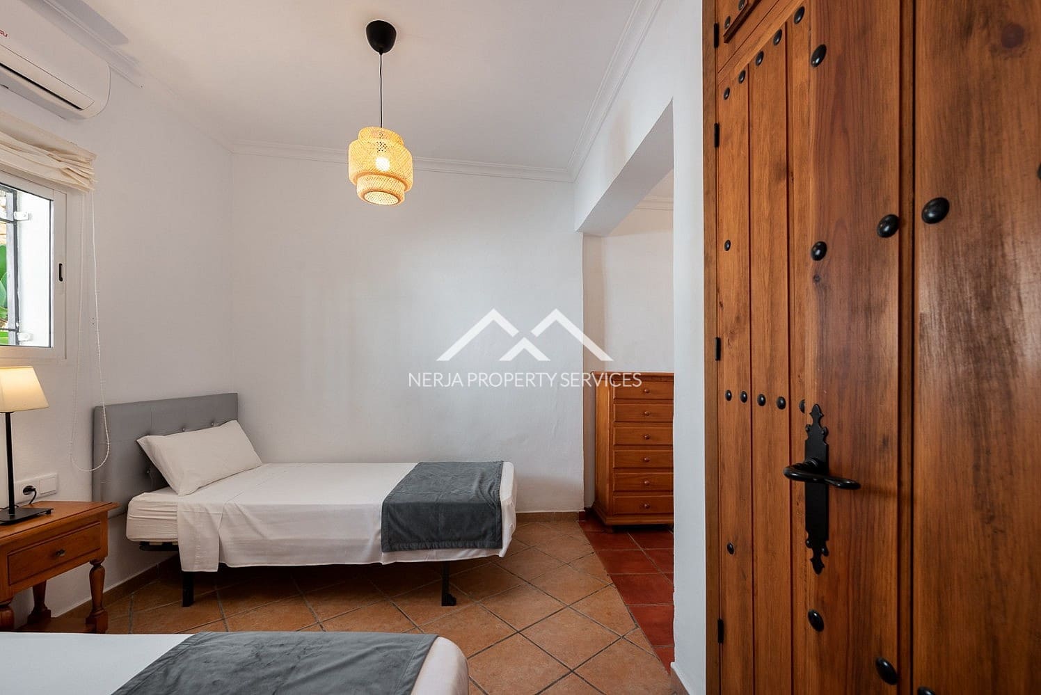 2 soverom Villa til leie i Nerja med svømmebasseng garasje - € 2 200 (Ref: 9404743)