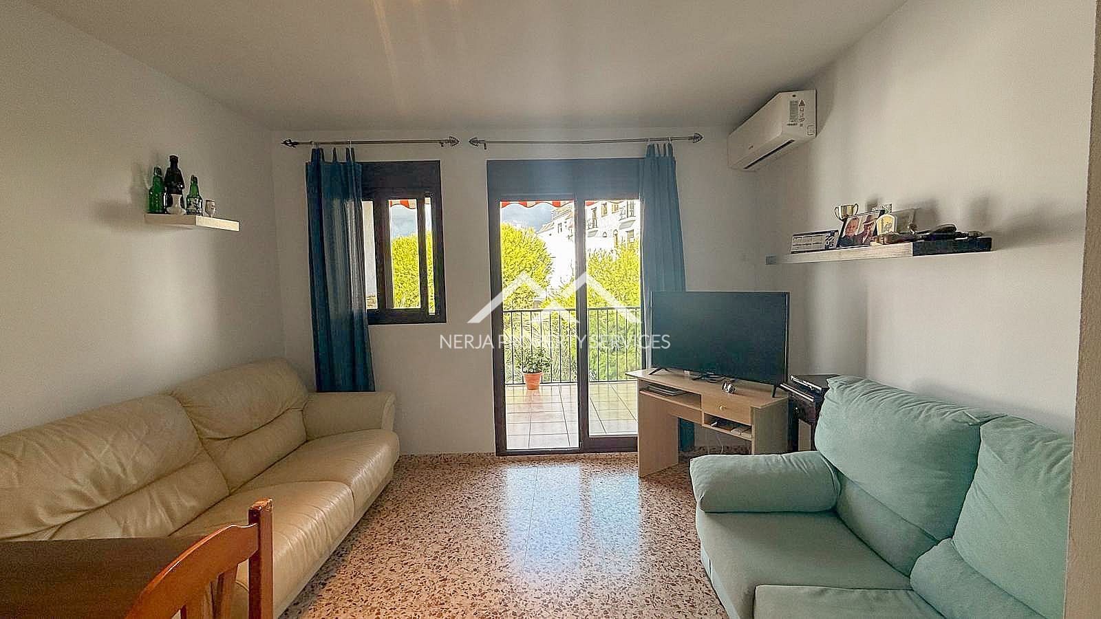 3 bedroom Apartment for rent in Frigiliana - € 1,000 (Ref: 9484075)