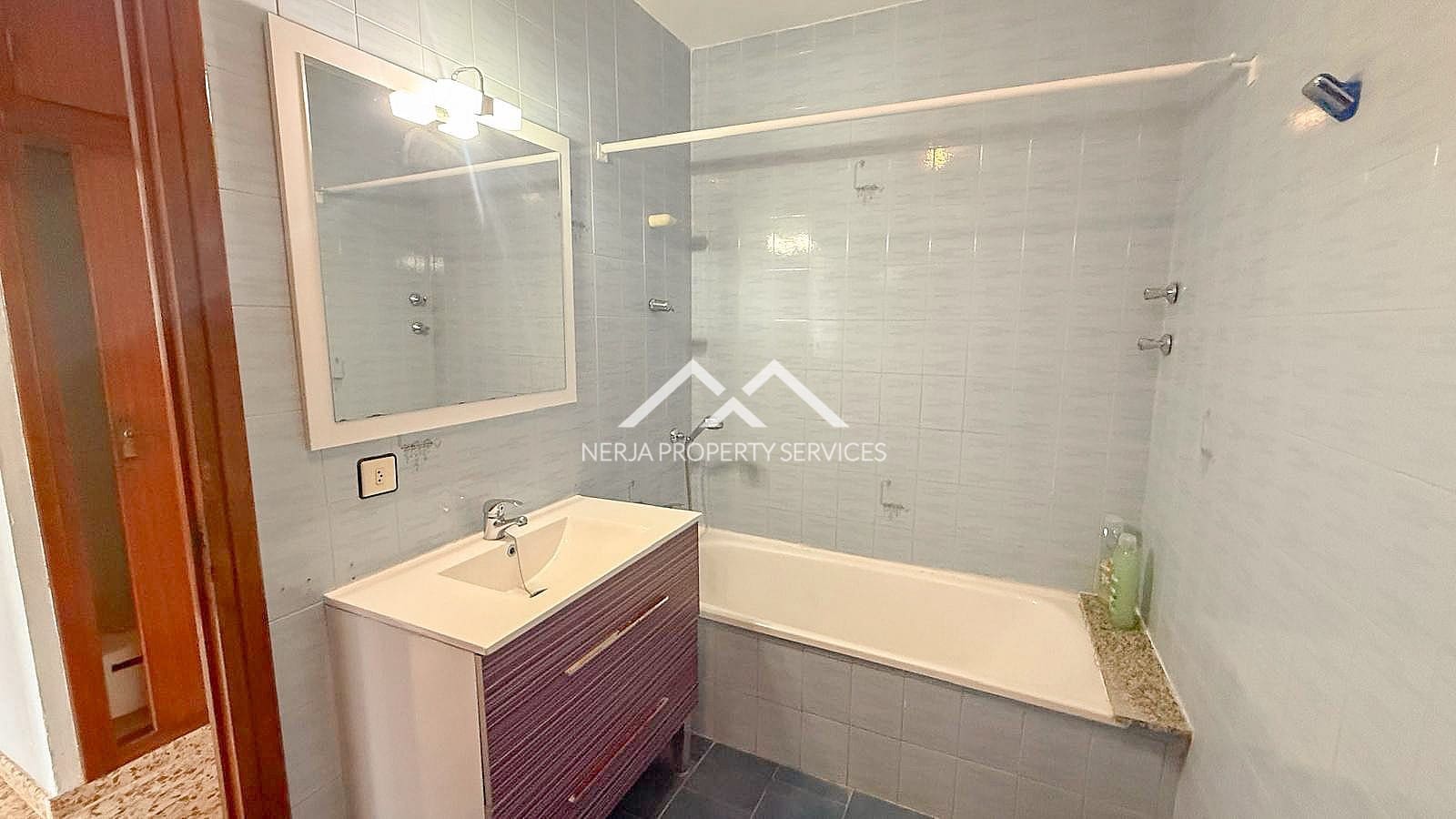 3 bedroom Apartment for rent in Frigiliana - € 1,000 (Ref: 9484075)