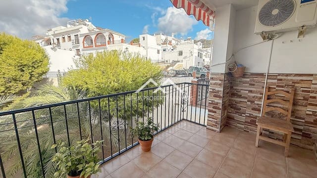 Apartamento de 3 habitaciones en Frigiliana en alquiler - 1.000 € (Ref: 9484075)