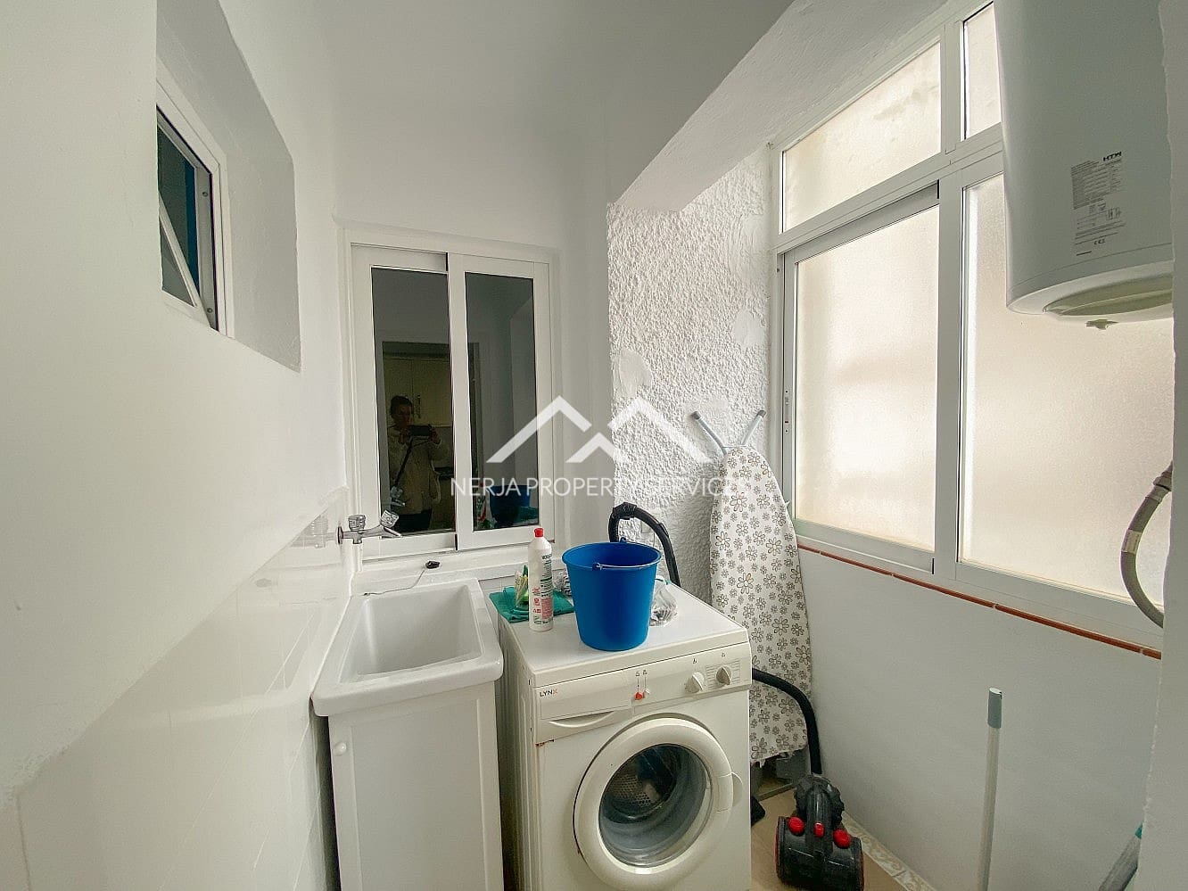 2 soveværelse Lejlighed til leje i Nerja - € 900 (Ref: 9487190)