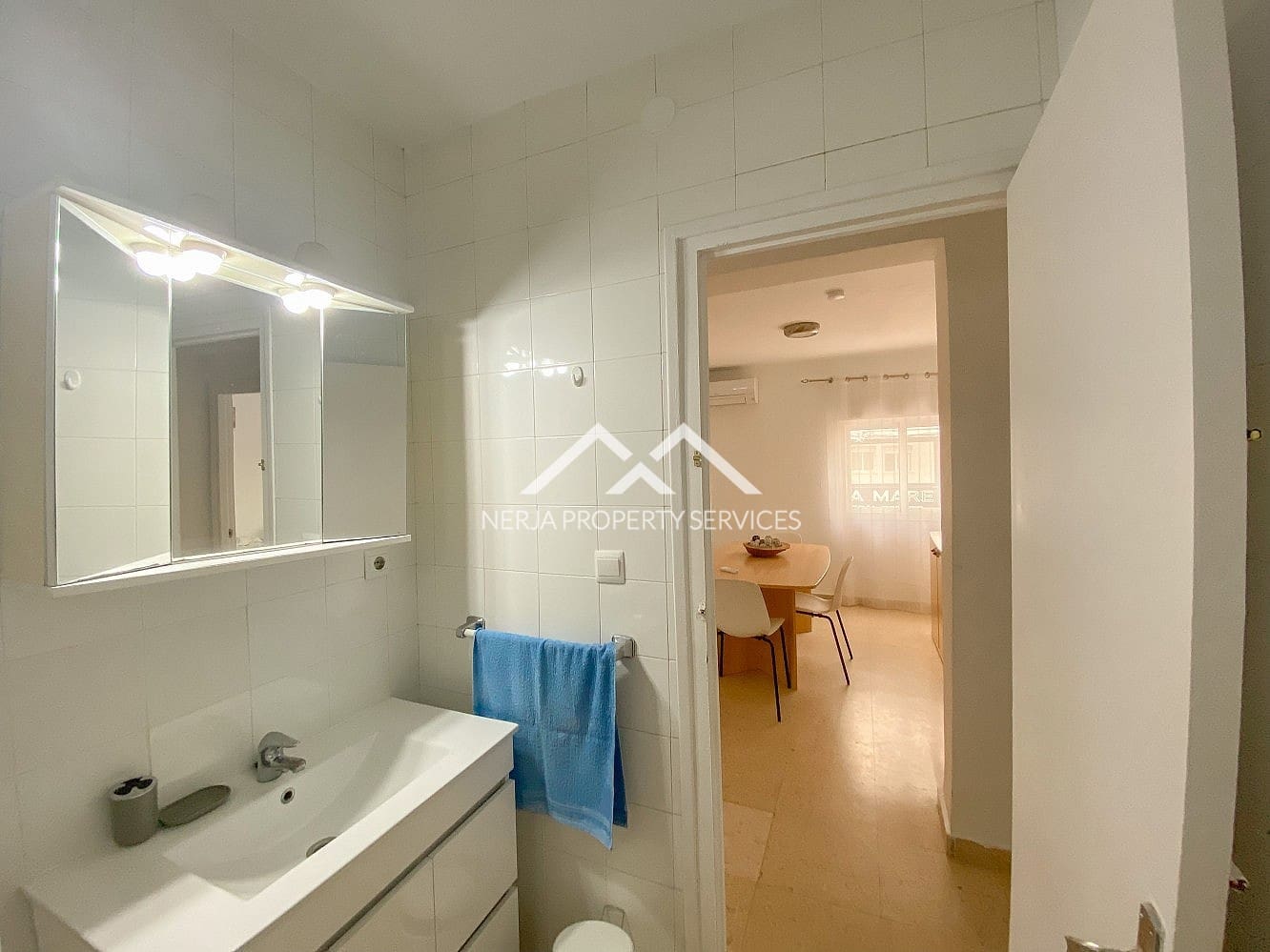 2 soveværelse Lejlighed til leje i Nerja - € 900 (Ref: 9487190)