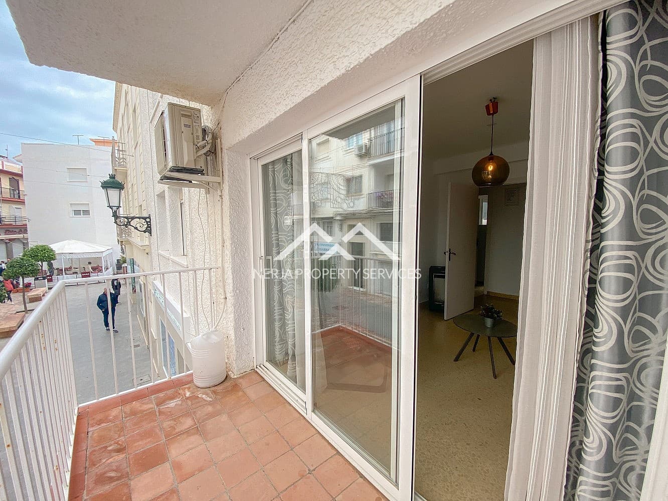 2 soveværelse Lejlighed til leje i Nerja - € 900 (Ref: 9487190)