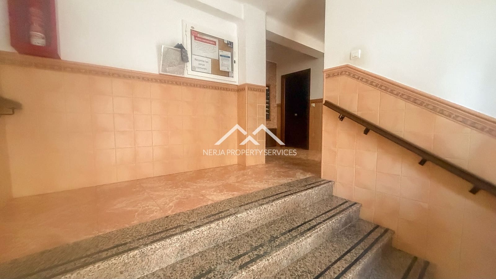 3 bedroom Apartment for sale in Nerja - € 260,000 (Ref: 9502920)