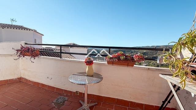 2 soveværelse Lejlighed til salg i Frigiliana med garage - € 249.500 (Ref: 9504640)