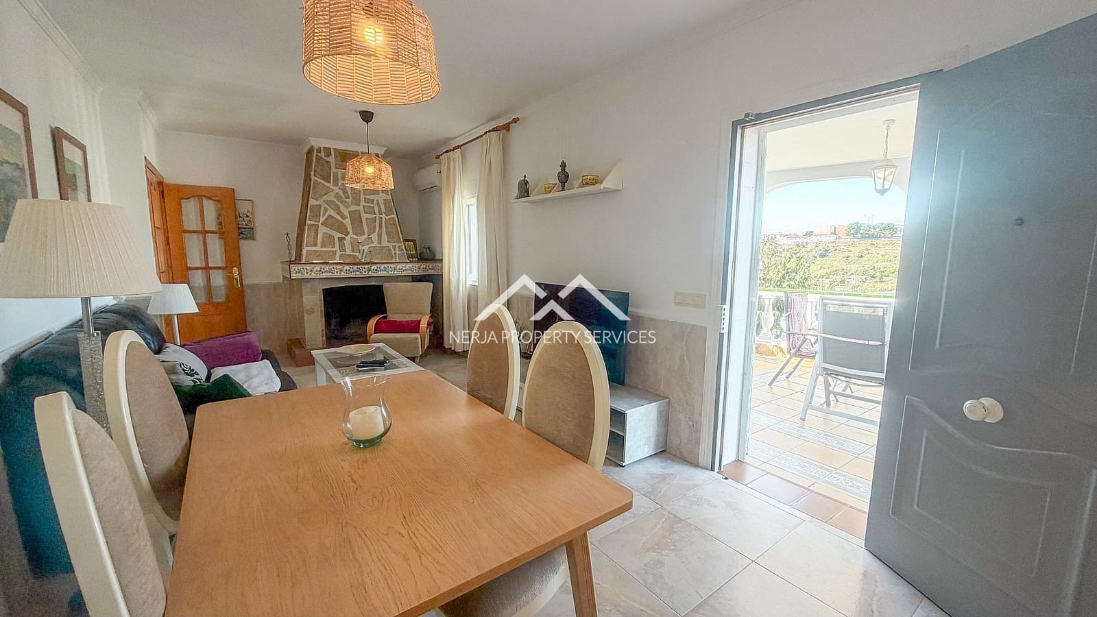 3 soverom Villa til leie i Torrox med svømmebasseng - € 1 700 (Ref: 9524582)