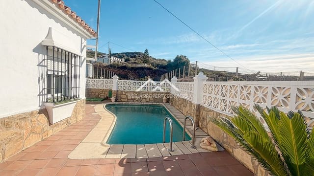 3 soverom Villa til leie i Torrox Pueblo, Torrox med svømmebasseng - € 1 700 (Ref: 9524582)