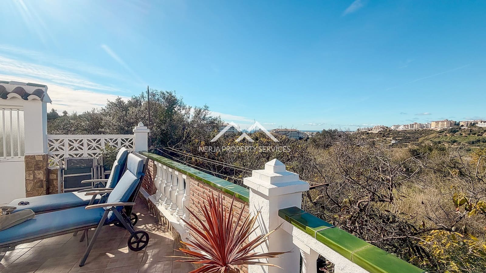 3 soverom Villa til leie i Torrox med svømmebasseng - € 1 700 (Ref: 9524582)