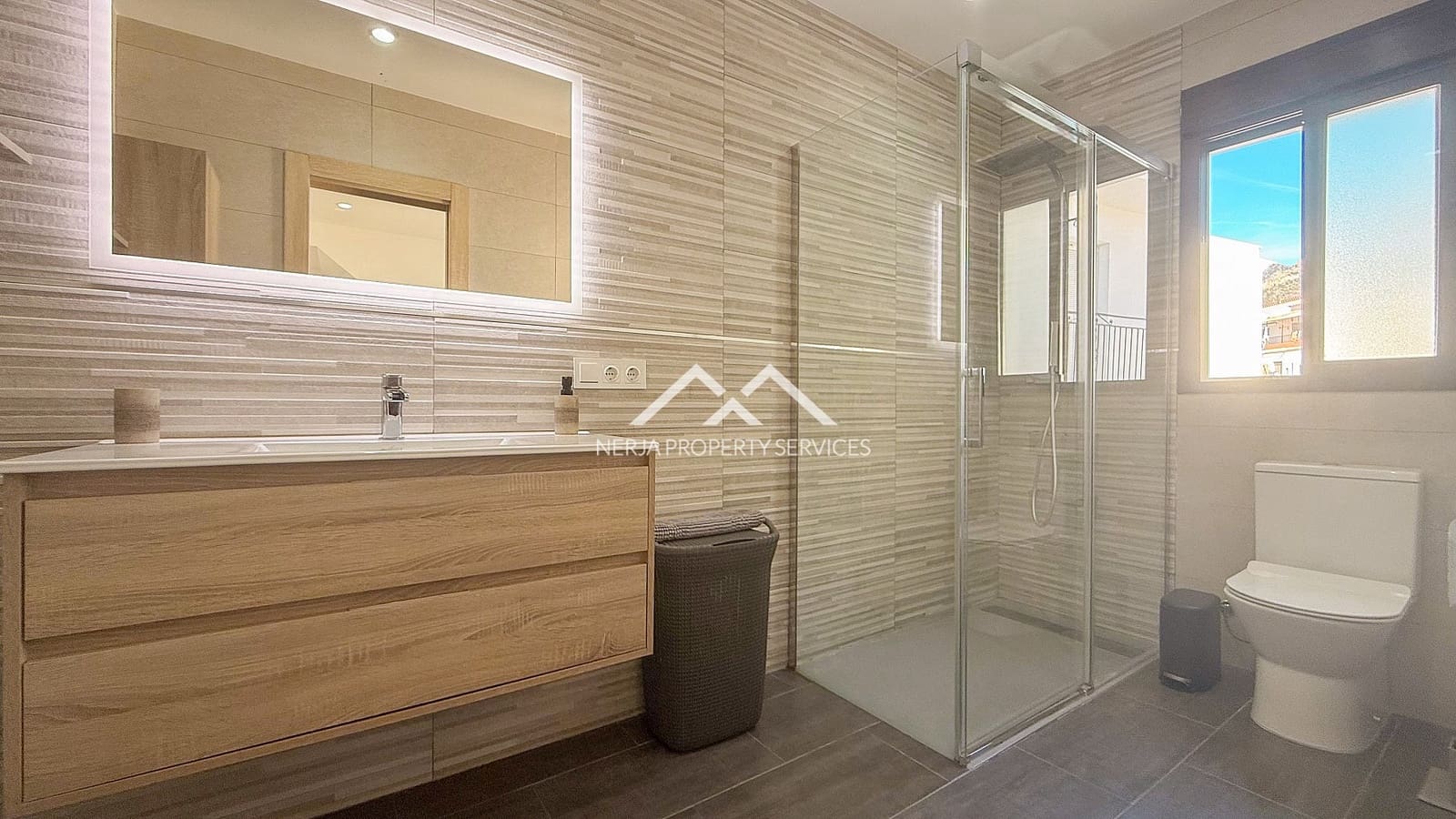 1 quarto Casa em Banda para arrendar em Frigiliana - 750 € (Ref: 9534365)