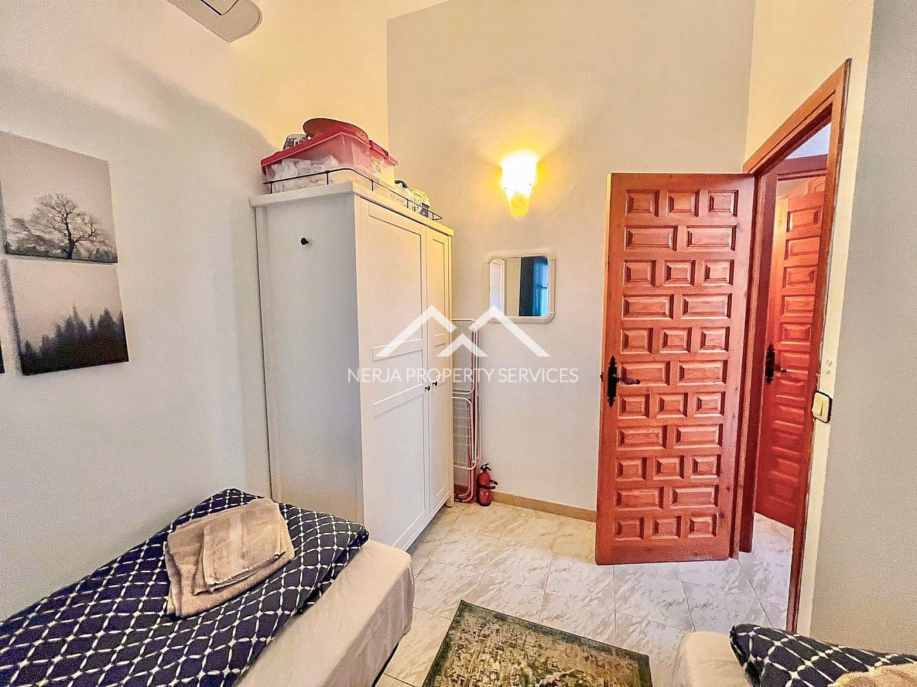 3 sypialnia Finka/Dom wiejski na sprzedaż w Torrox z basenem garażem - 365 000 € (Ref: 9569411)