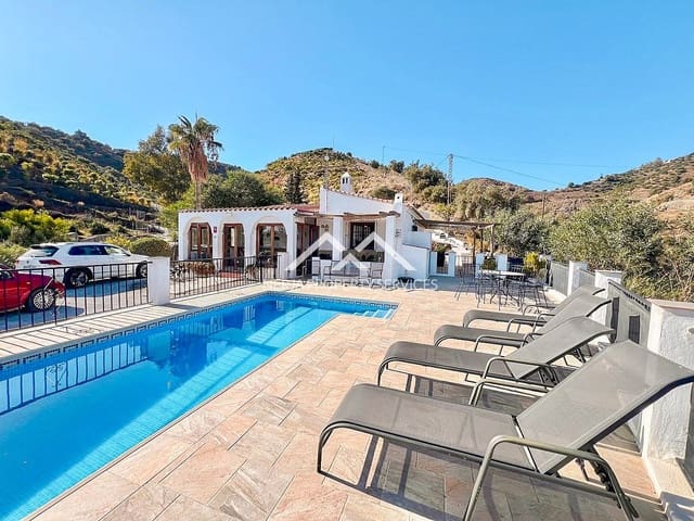 3 sypialnia Finka/Dom wiejski na sprzedaż w Torrox Pueblo, Torrox z basenem garażem - 365 000 € (Ref: 9569411)