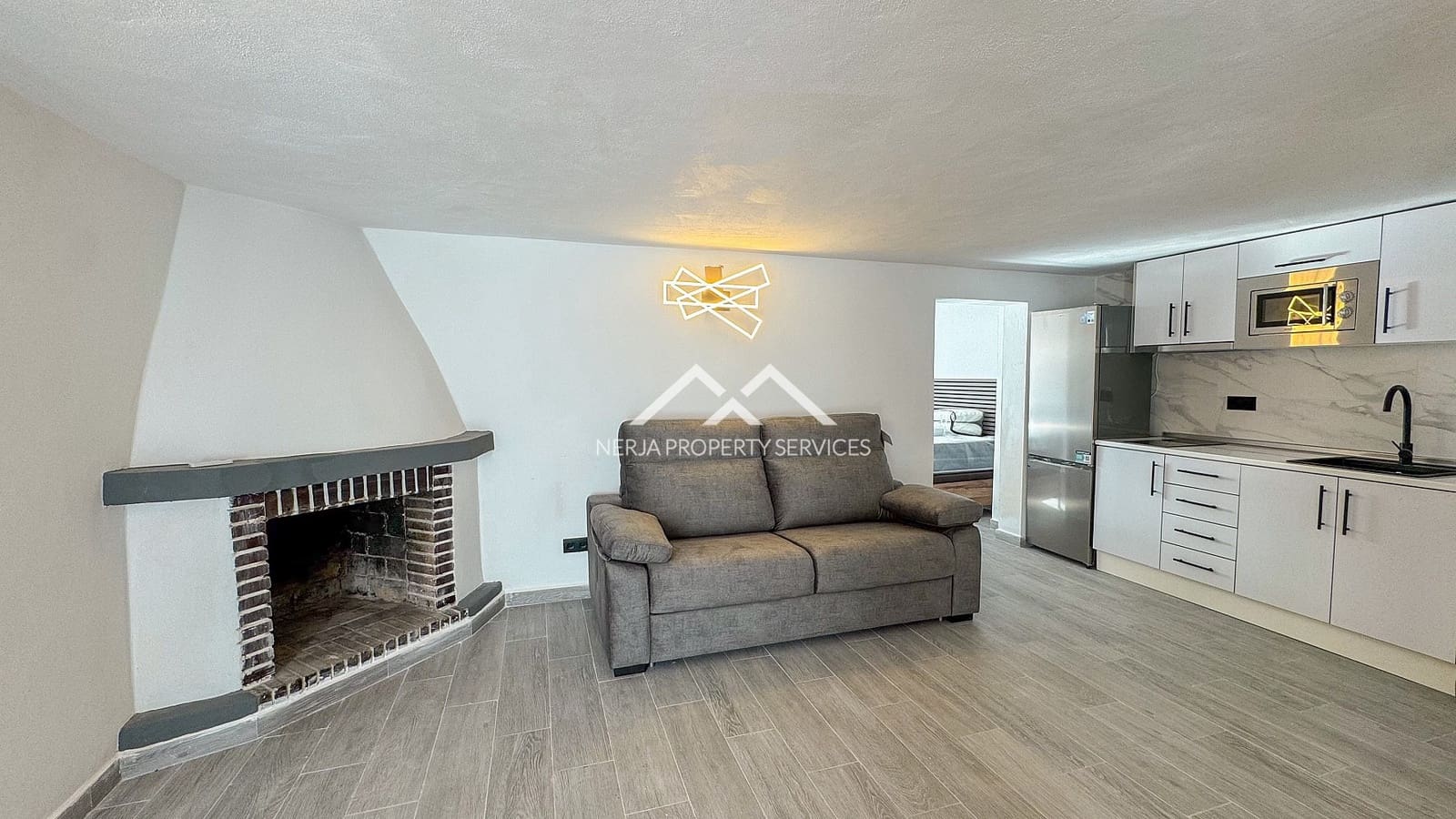 2 bedroom Apartment for rent in Frigiliana with pool garage - € 1,250 (Ref: 9569928)