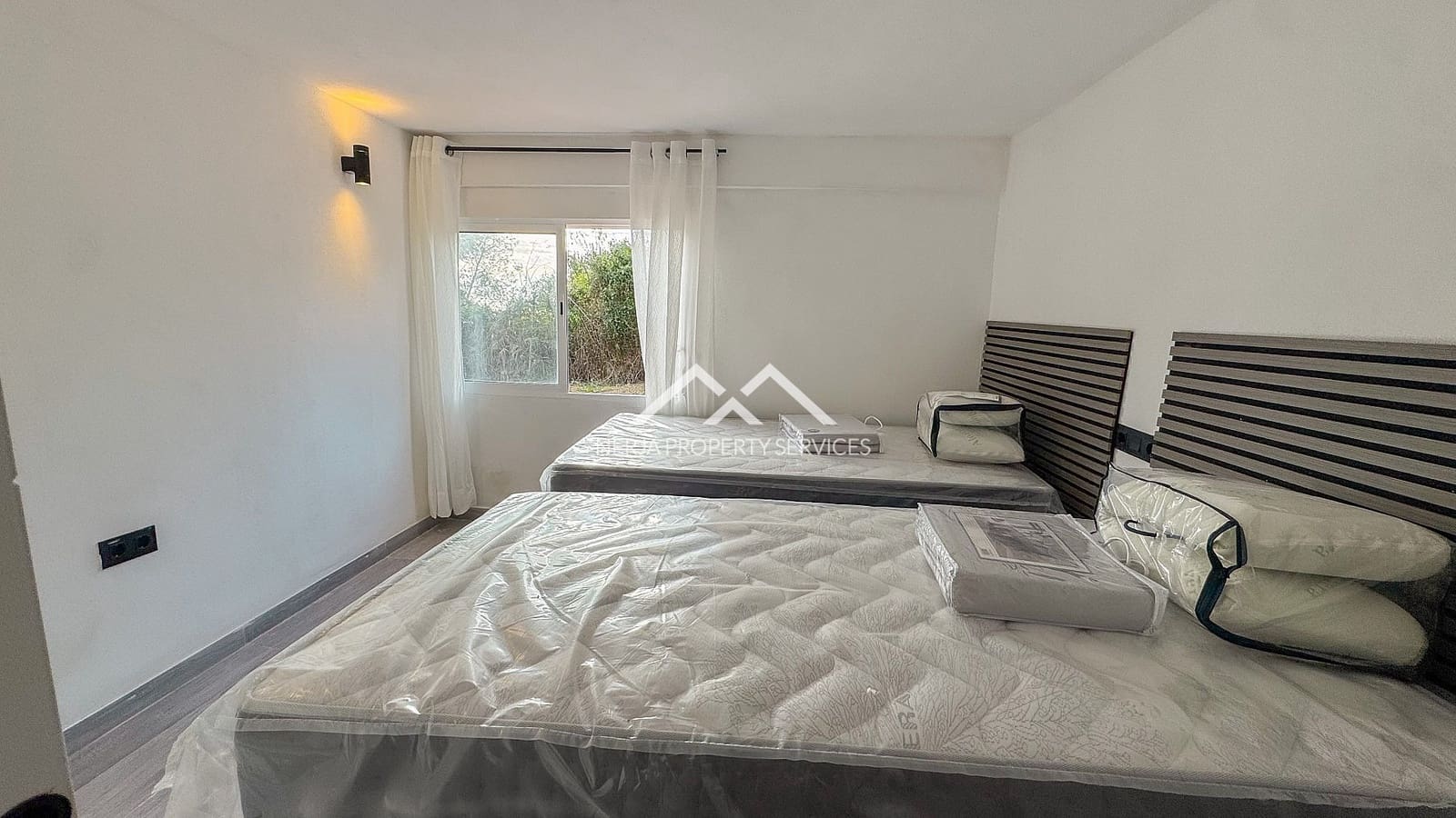 2 bedroom Apartment for rent in Frigiliana with pool garage - € 1,250 (Ref: 9569928)