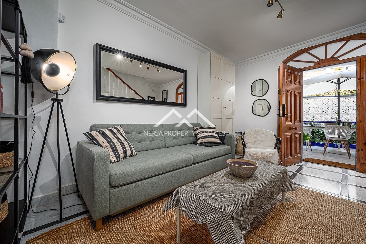 2 soverom Hus til leie i Nerja - € 1 750 (Ref: 9569929)