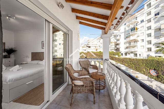 2 soverom Hus til leie i Chaparil - Torrecilla - Punta Lara, Nerja - € 1 750 (Ref: 9569929)