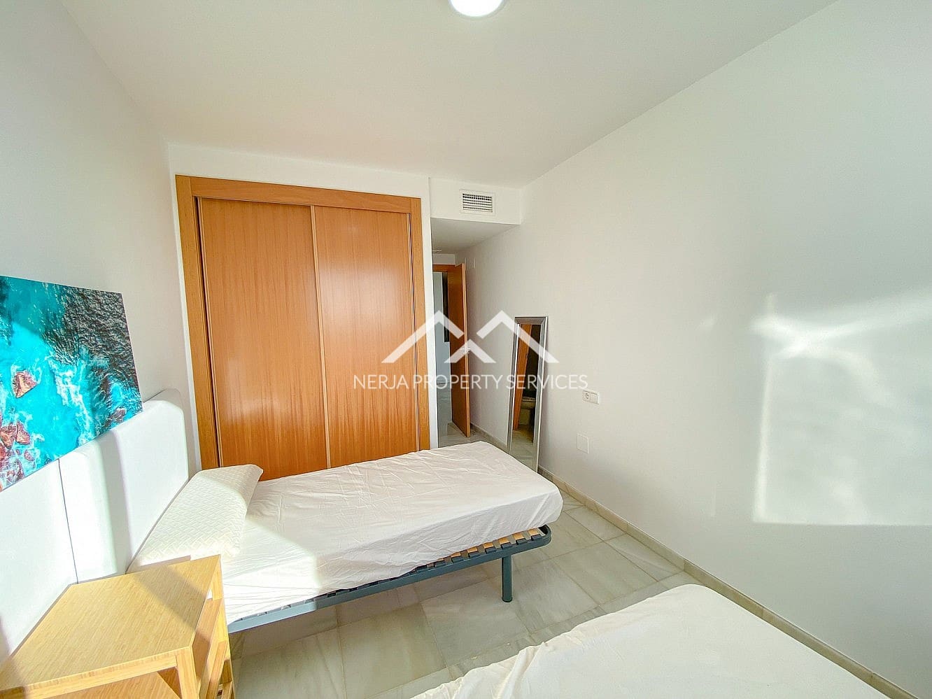 2 makuuhuone Huoneisto myytävänä paikassa Nerja mukana uima-altaan 
autotalli - 325 000 € (Ref: 9579014)