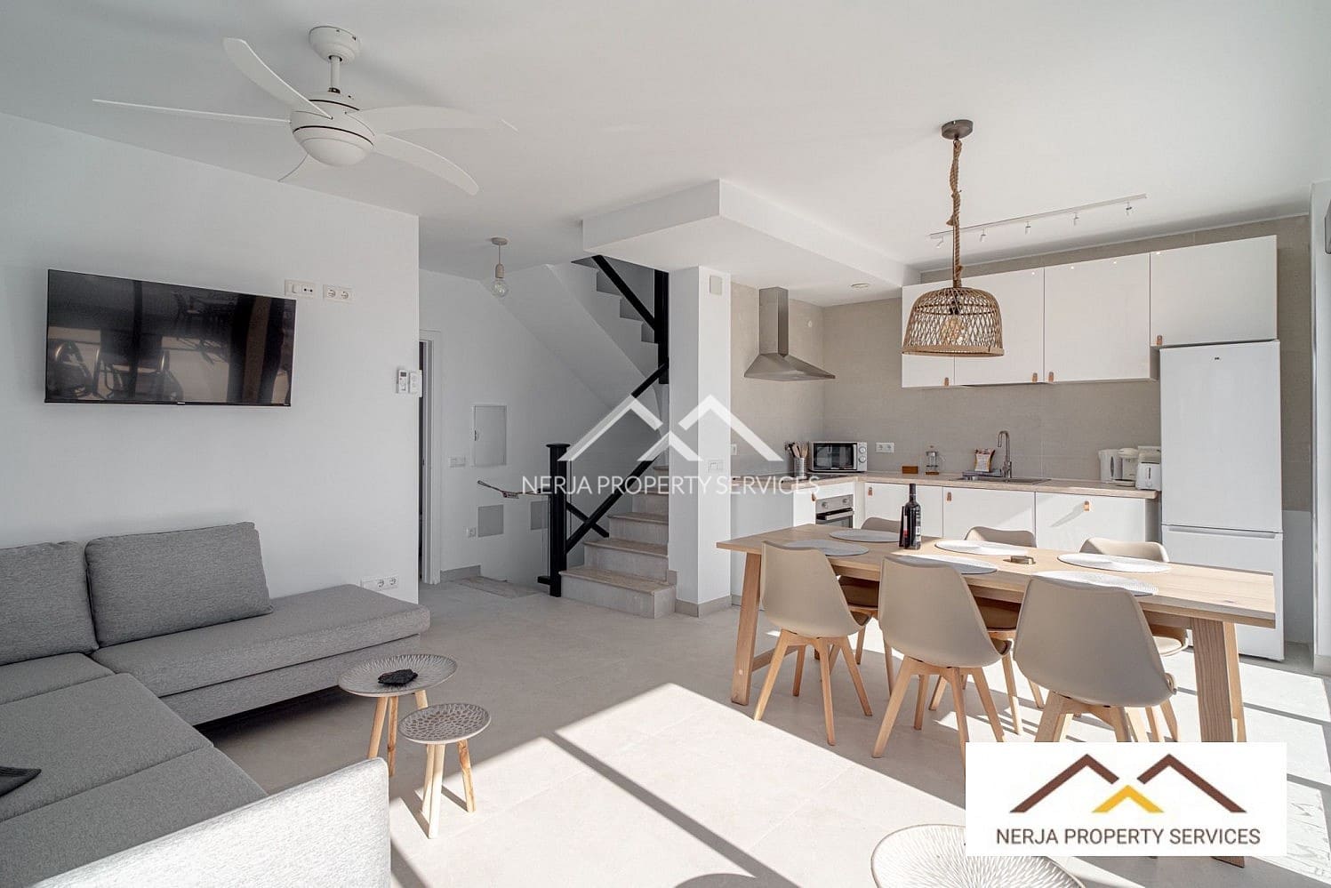 3 sovrum Villa till salu i Nerja med pool garage - 829 000 € (Ref: 9579015)