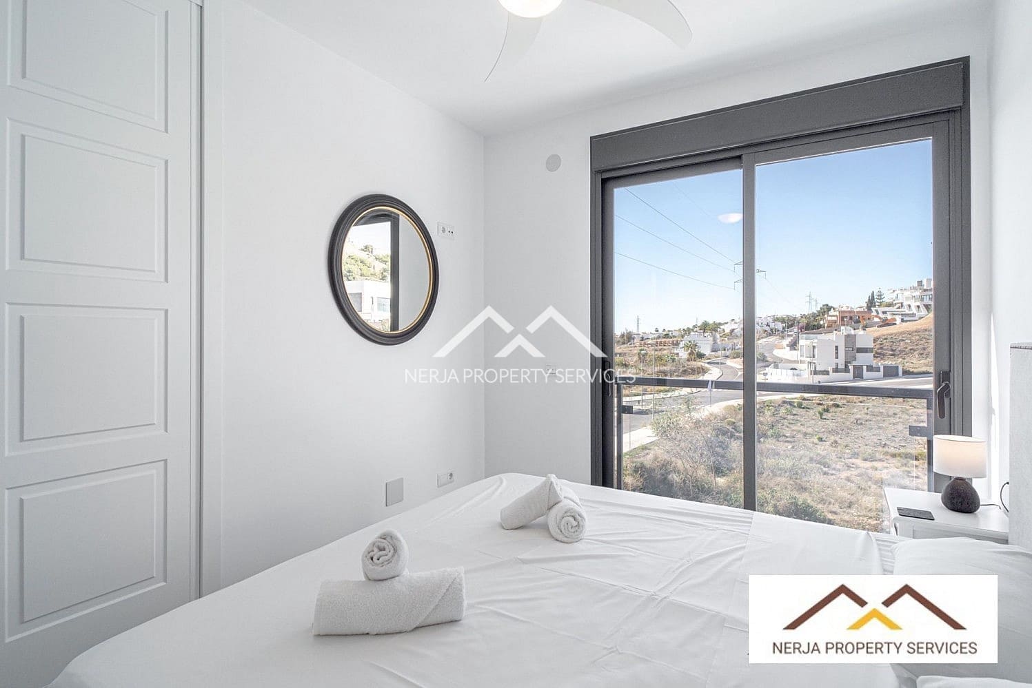 3 sovrum Villa till salu i Nerja med pool garage - 829 000 € (Ref: 9579015)