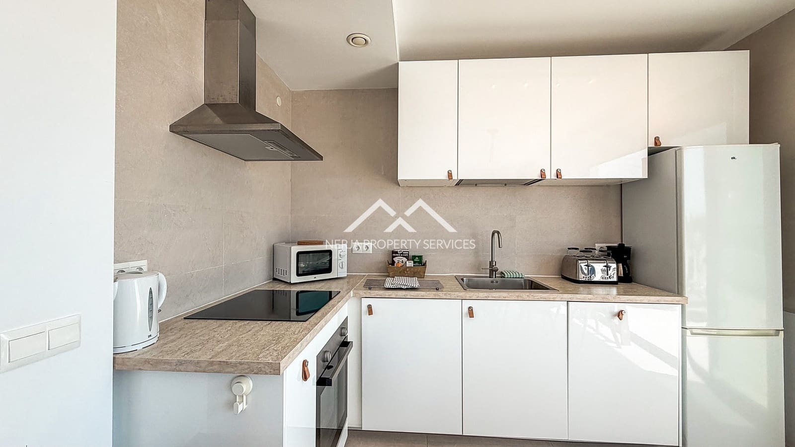 3 bedroom Villa for sale in Nerja with pool garage - € 789,000 (Ref: 9579015)