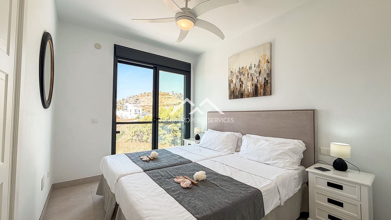 3 bedroom Villa for sale in Nerja with pool garage - € 789,000 (Ref: 9579015)