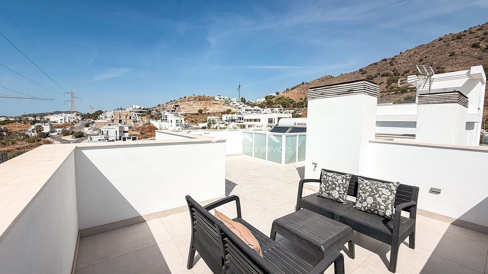 3 bedroom Villa for sale in Nerja with pool garage - € 789,000 (Ref: 9579015)