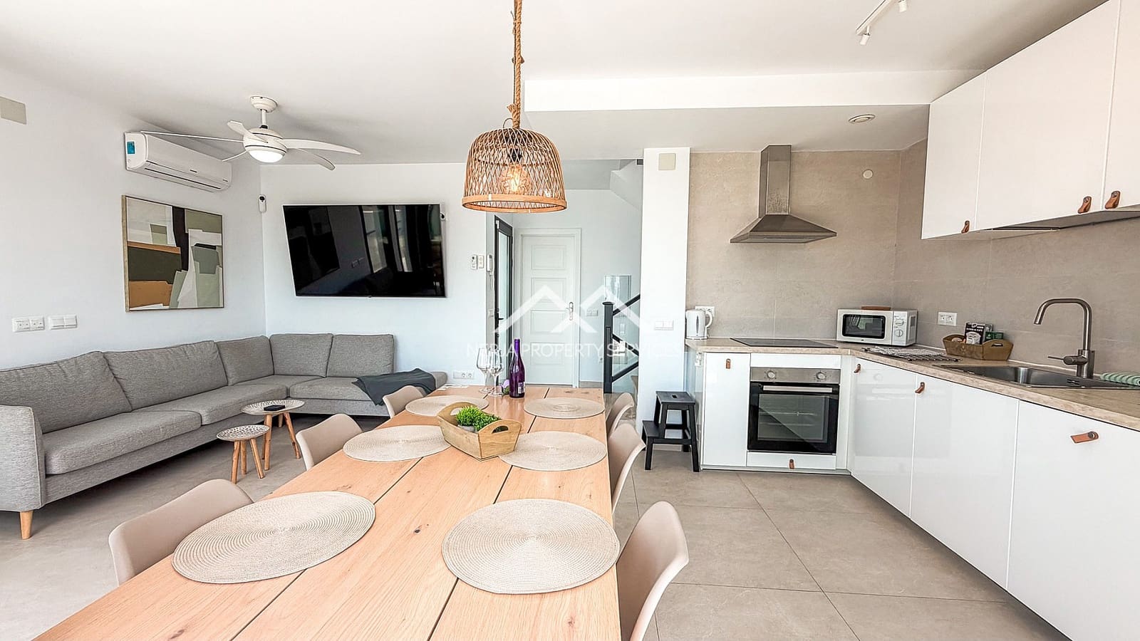 3 bedroom Villa for sale in Nerja with pool garage - € 789,000 (Ref: 9579015)