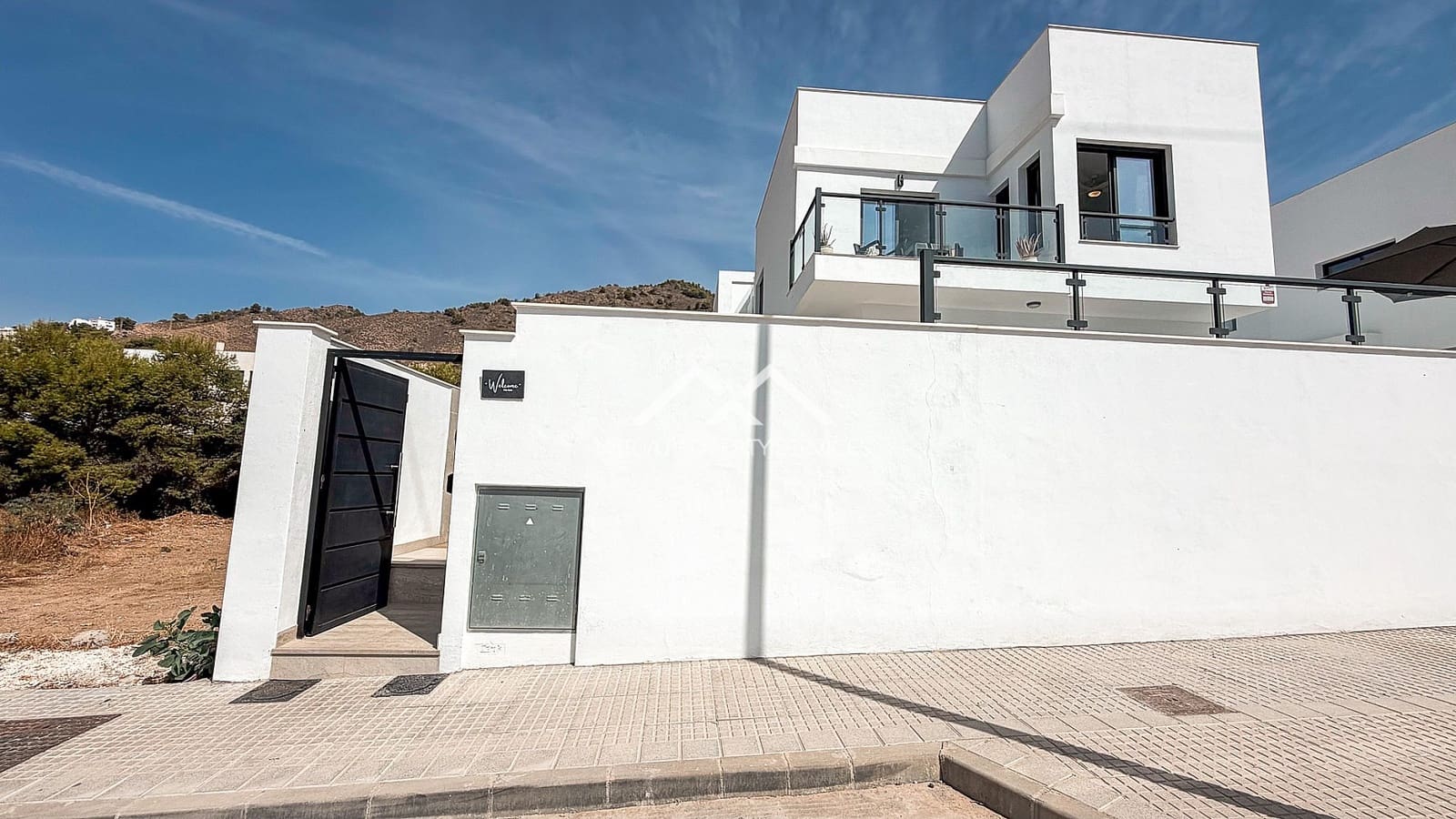 3 bedroom Villa for sale in Nerja with pool garage - € 789,000 (Ref: 9579015)