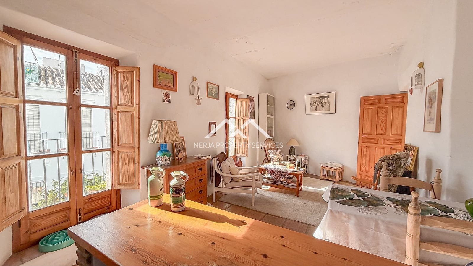 Casa de 2 habitaciones en Frigiliana en venta - 295.000 € (Ref: 9603442)