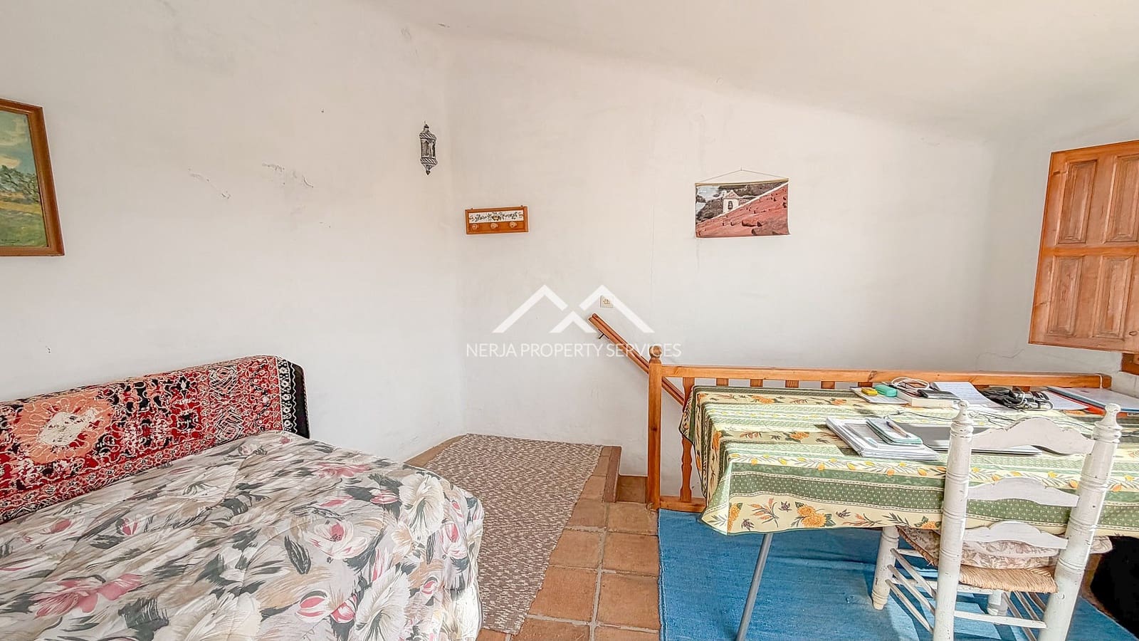 Casa de 2 habitaciones en Frigiliana en venta - 295.000 € (Ref: 9603442)