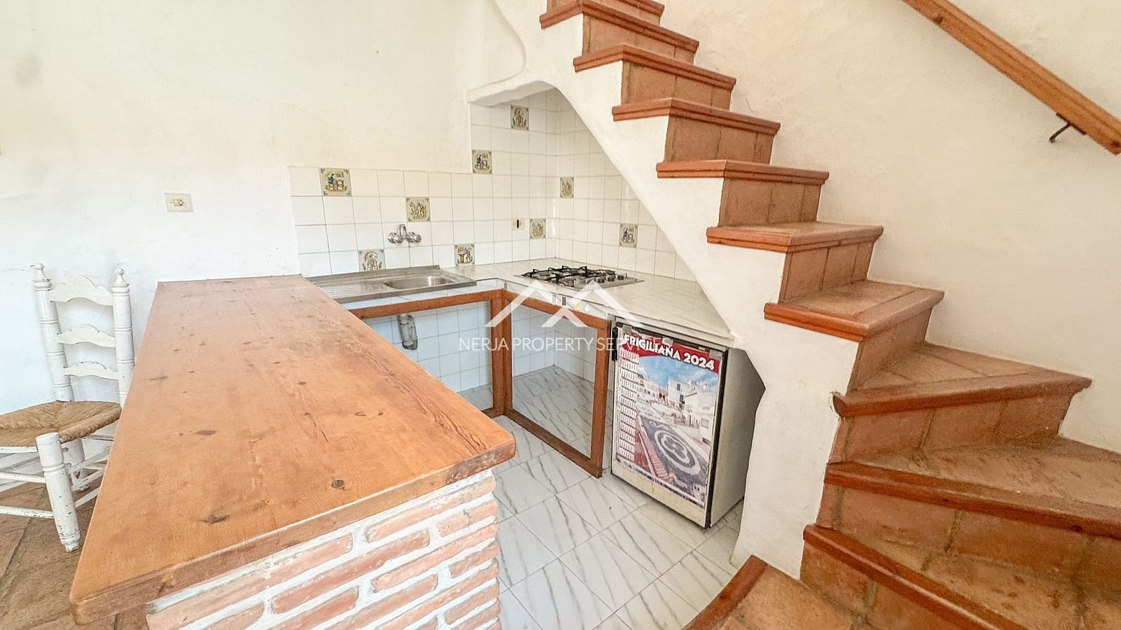 2 bedroom Apartment for sale in Frigiliana - € 275,000 (Ref: 9603442)
