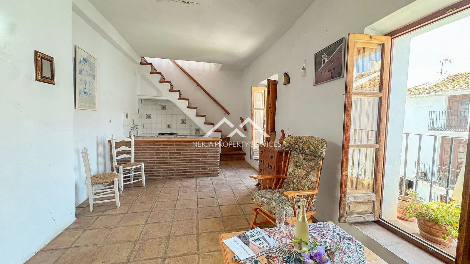 2 bedroom Apartment for sale in Frigiliana - € 275,000 (Ref: 9603442)