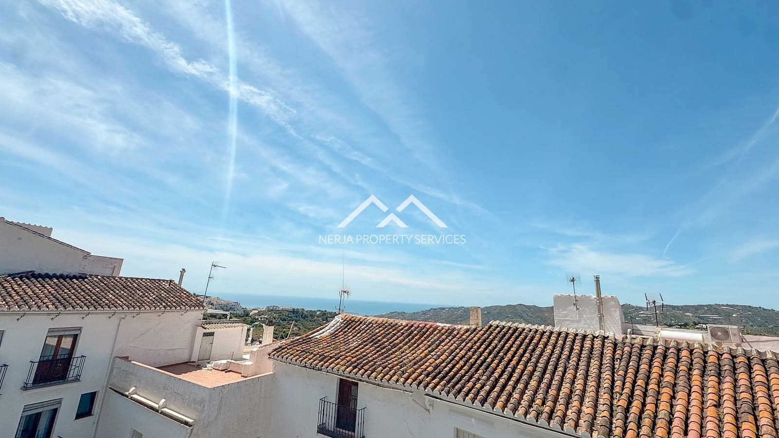 2 bedroom Apartment for sale in Frigiliana - € 275,000 (Ref: 9603442)