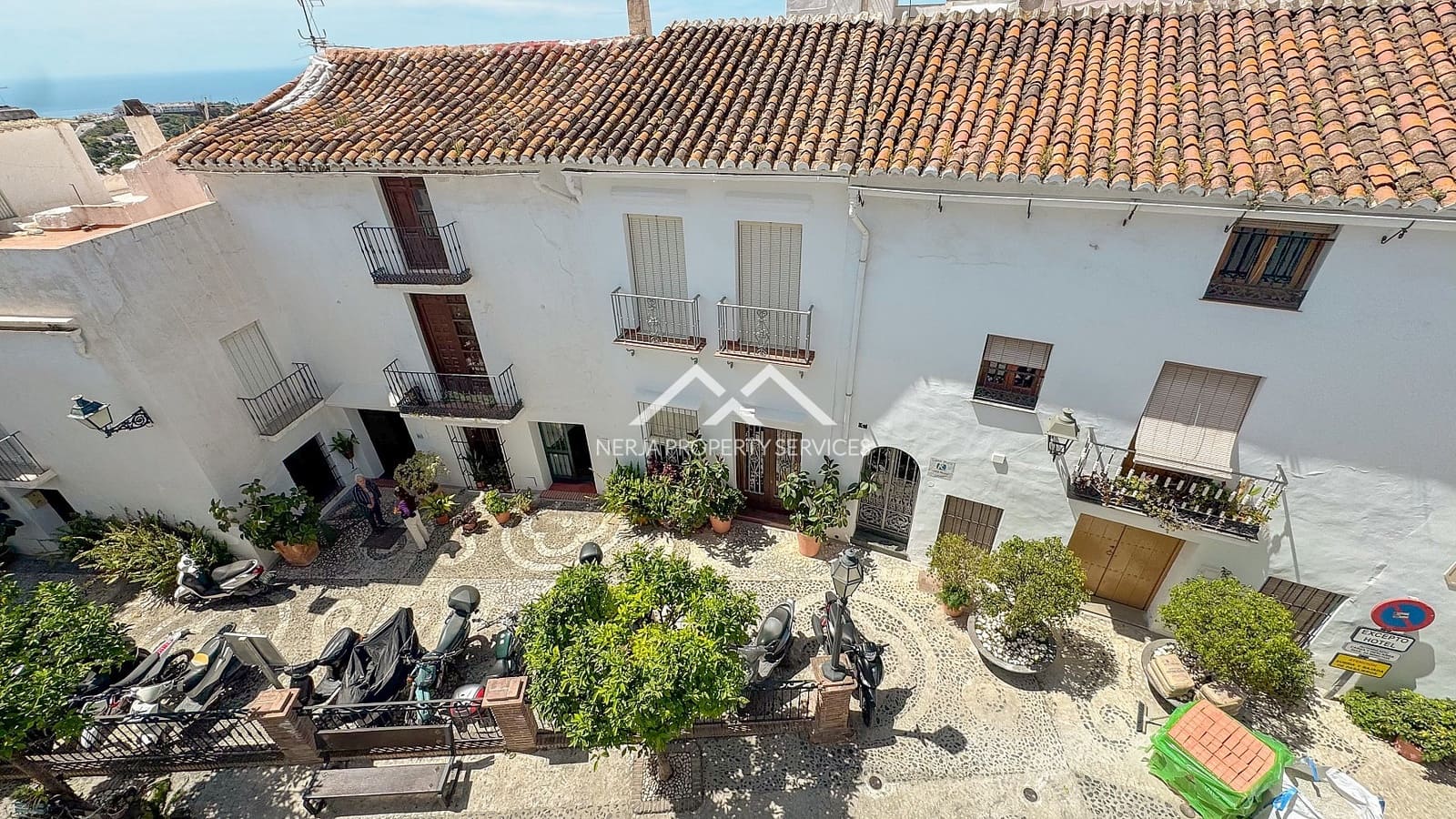 2 bedroom Apartment for sale in Frigiliana - € 275,000 (Ref: 9603442)
