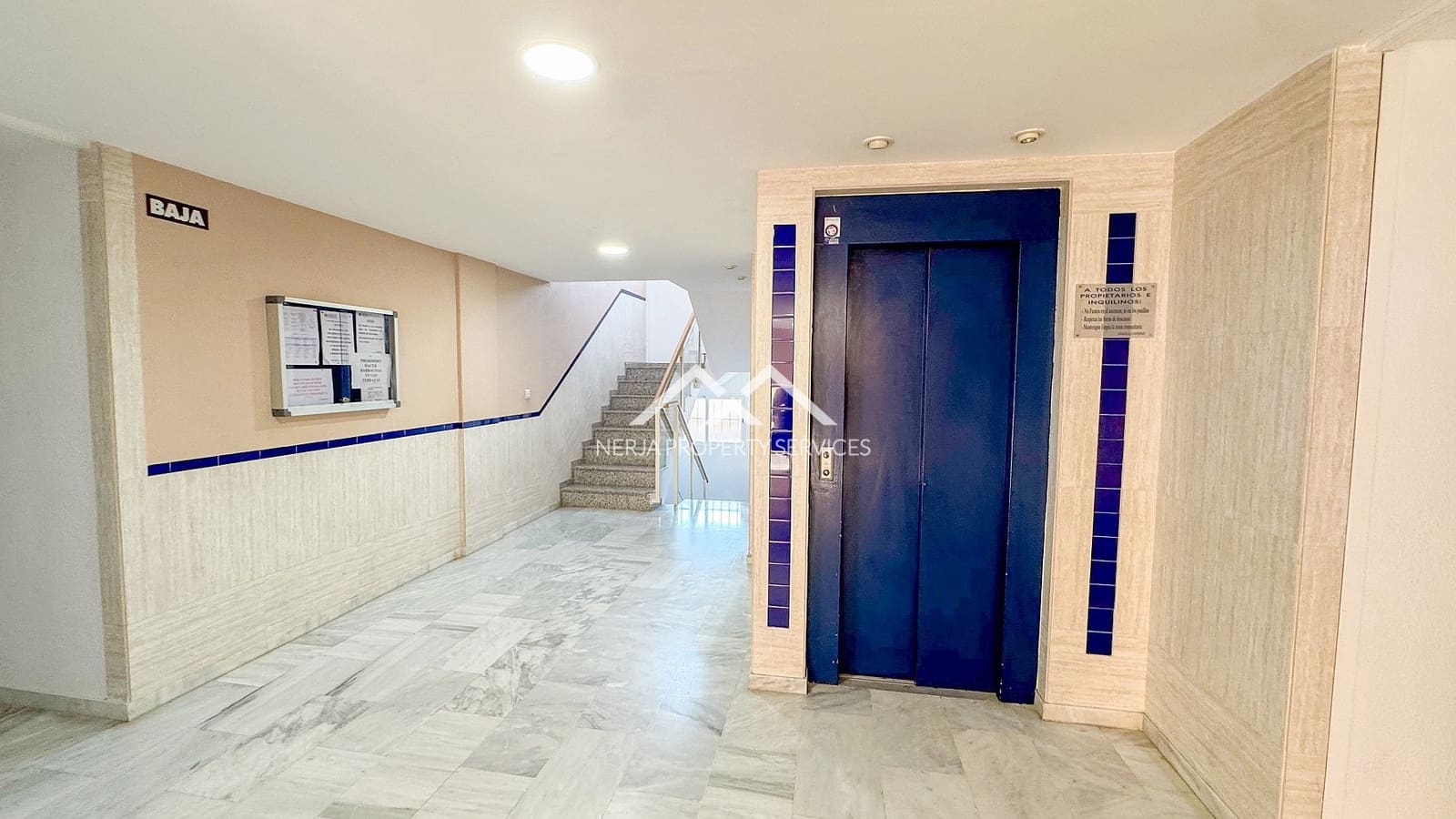 2 soveværelse Lejlighed til salg i Torrox - € 240.000 (Ref: 9606696)