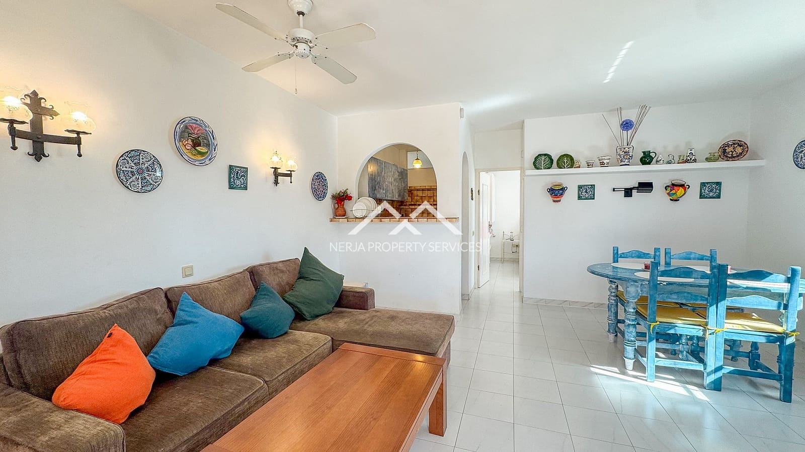 3 soveværelse Villa til salg i Nerja med swimmingpool - € 695.000 (Ref: 9611871)