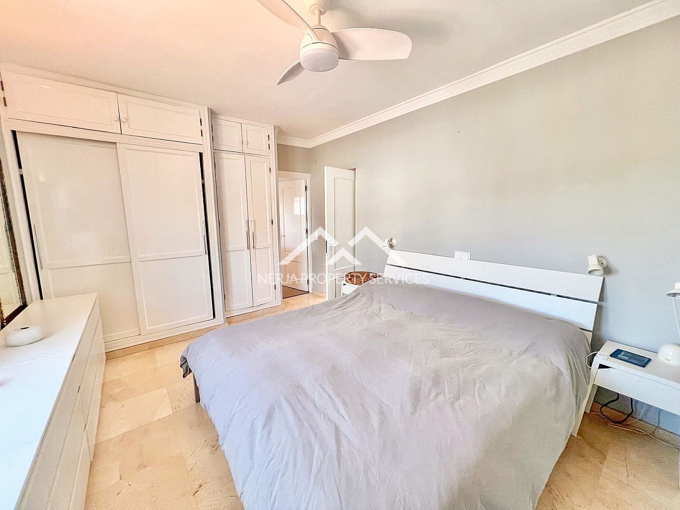 3 soveværelse Villa til salg i Nerja med swimmingpool - € 695.000 (Ref: 9611871)