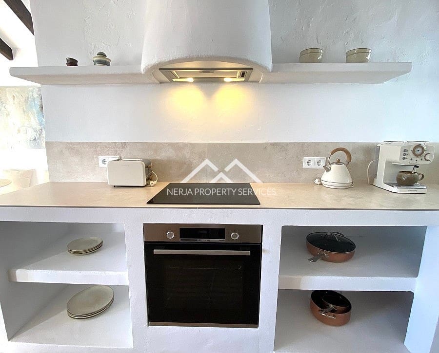 2 bedroom Villa for sale in Salobrena - € 319,000 (Ref: 9611974)