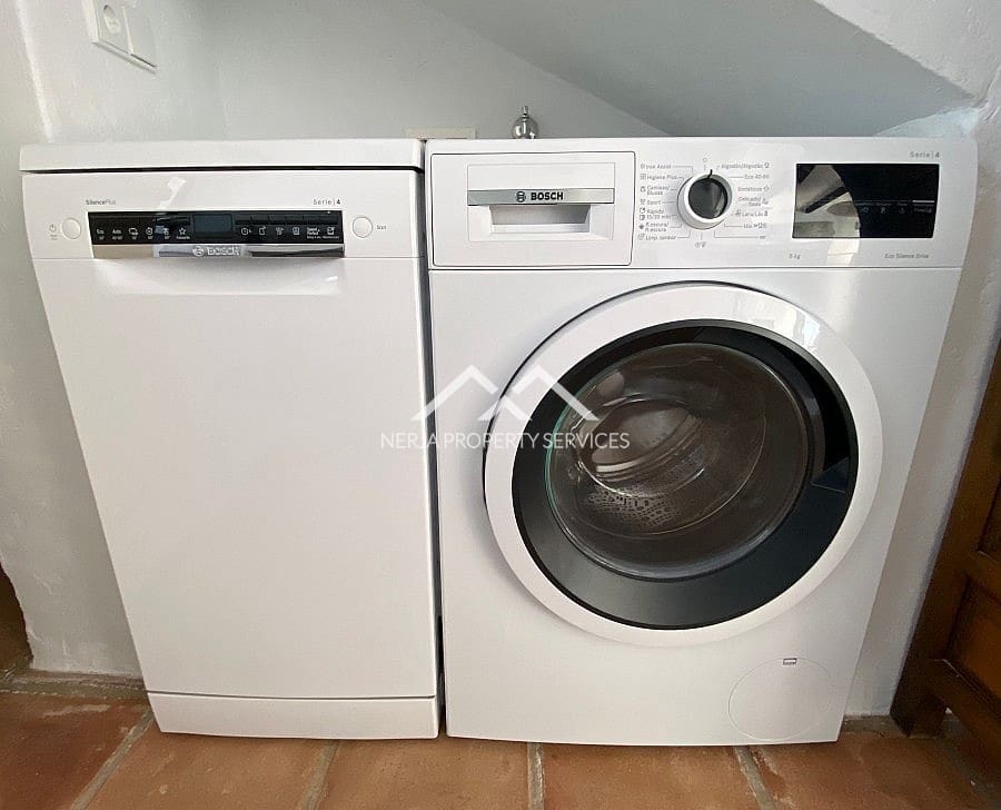 2 bedroom Villa for sale in Salobrena - € 319,000 (Ref: 9611974)