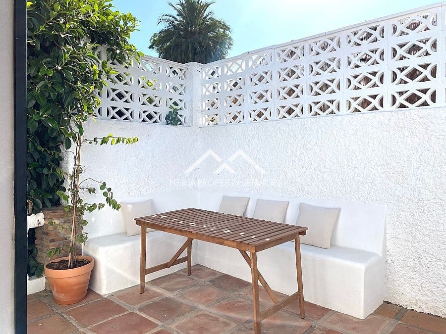 2 bedroom Villa for sale in Salobrena - € 319,000 (Ref: 9611974)