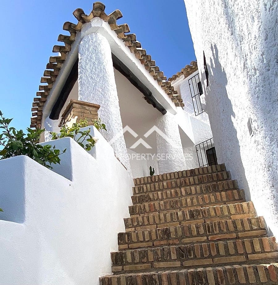 2 bedroom Villa for sale in Salobrena - € 319,000 (Ref: 9611974)