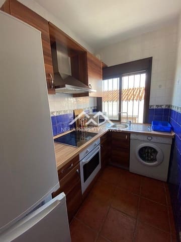 3 soveværelse Byhus til leje i Frigiliana med garage - € 900 (Ref: 9640961)