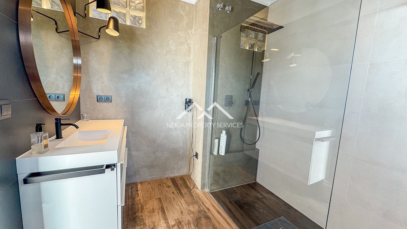 5 sypialnia Willa na sprzedaż w Frigiliana - 780 000 € (Ref: 9650626)