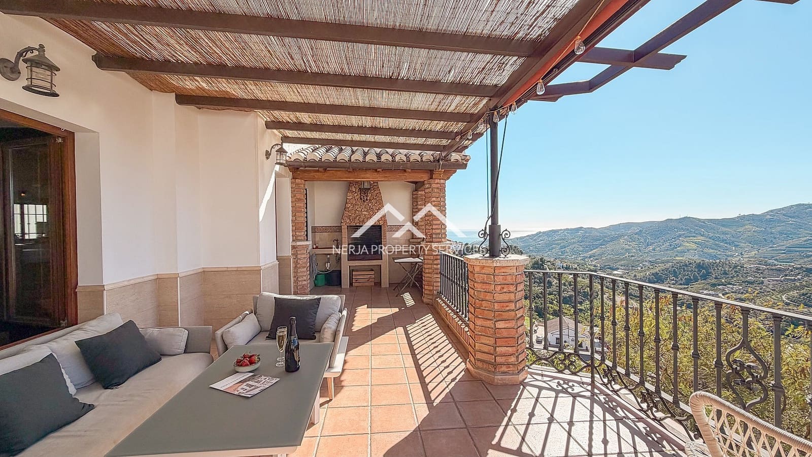 5 sypialnia Willa na sprzedaż w Frigiliana - 780 000 € (Ref: 9650626)