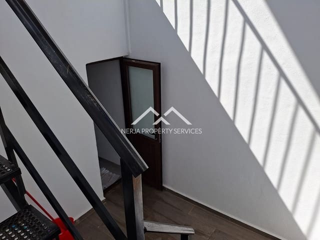 Apartamento de 2 habitaciones en Frigiliana en alquiler - 1.200 € (Ref: 9669316)