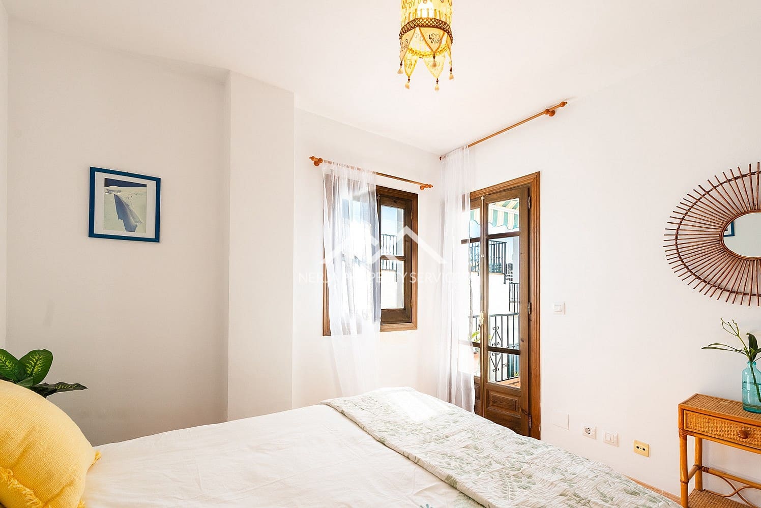 2 bedroom Apartment for sale in Frigiliana with pool - € 230,000 (Ref: 9699681)