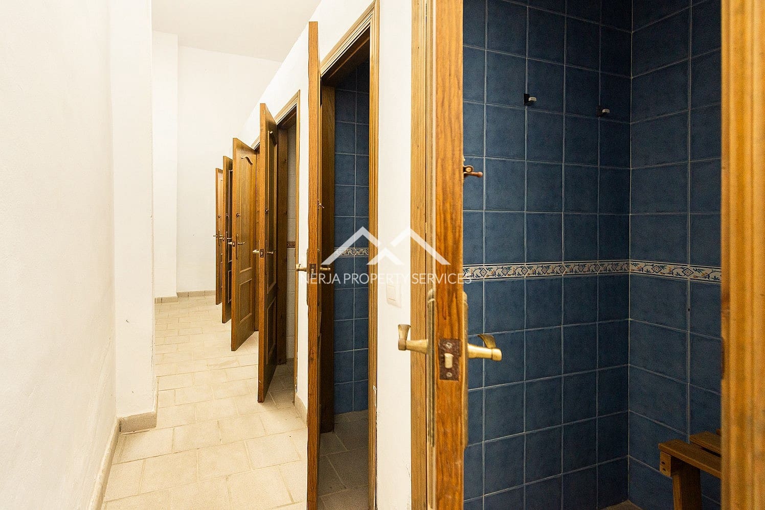 2 bedroom Apartment for sale in Frigiliana with pool - € 230,000 (Ref: 9699681)