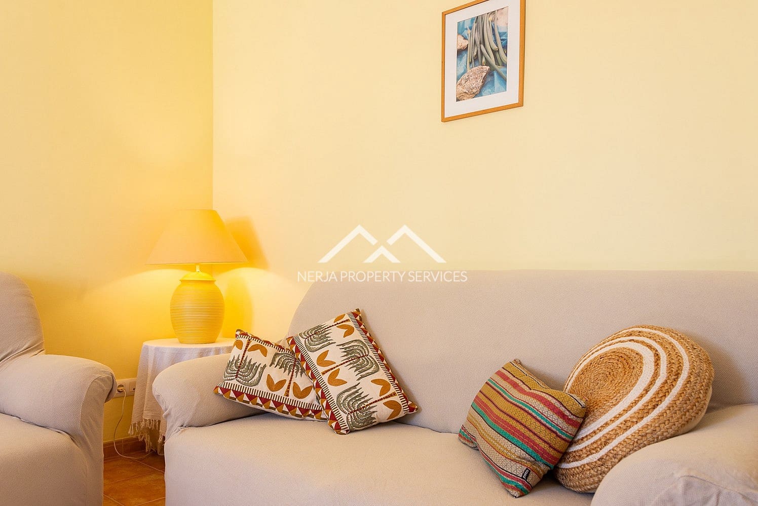 2 bedroom Apartment for sale in Frigiliana with pool - € 230,000 (Ref: 9699681)