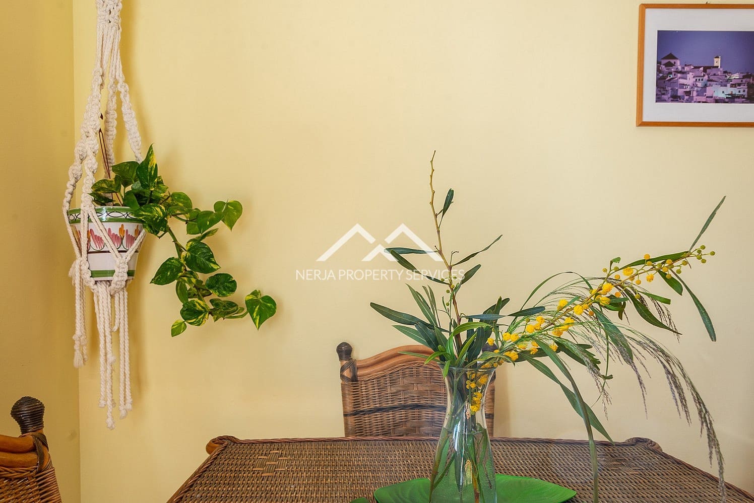 2 bedroom Apartment for sale in Frigiliana with pool - € 230,000 (Ref: 9699681)