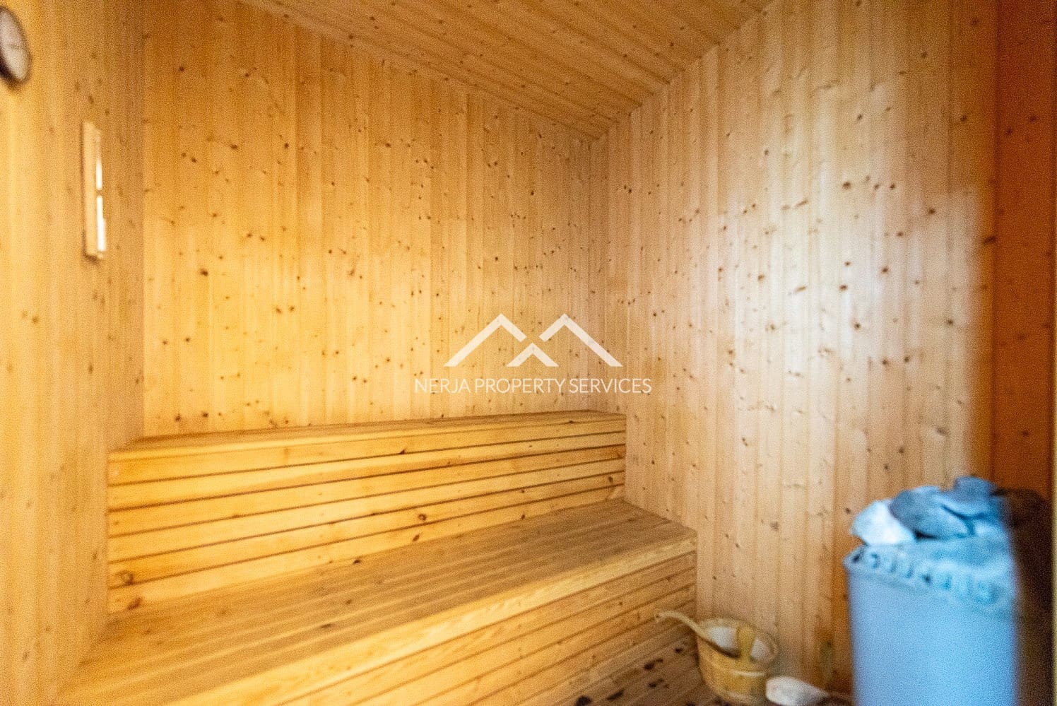 2 bedroom Apartment for sale in Frigiliana with pool - € 230,000 (Ref: 9699681)