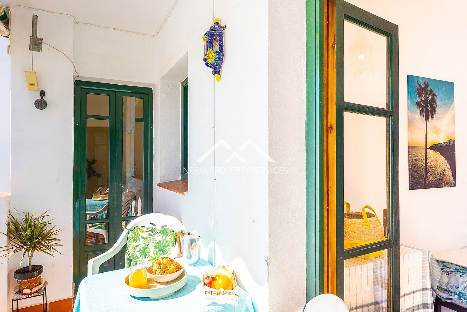 2 bedroom Apartment for sale in Frigiliana with pool - € 230,000 (Ref: 9699681)